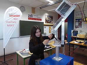 Schülerin in der Gesamtschule